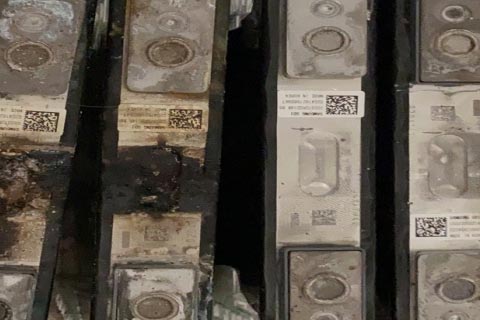电三轮旧电瓶回收价√废旧三元电池回收价格-锂电池回收哪里有
